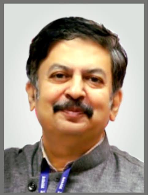 Dr. Vivek Pakhmode